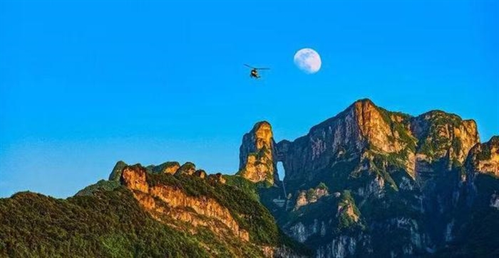 中国·张家界第五届国际旅游诗歌节征稿启事